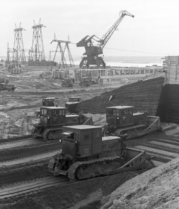 A sztálingrádi vízerőmű építjkezése, 1961 november 1.
