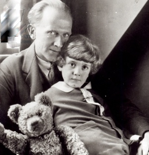 A. A. Milne, Christopher Robin és Edward-Winnie