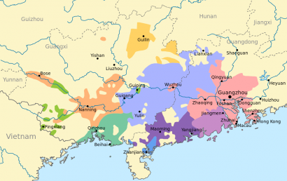 A jüe és a ping (sárga, téglavörös) nyelvjárásai. A rózsaszín a kantoni területe (Guagzhou = Kuangcsou = Kanton)