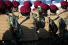 Afgán katona a mobiljával fényképez. Mindent megosztanak? 