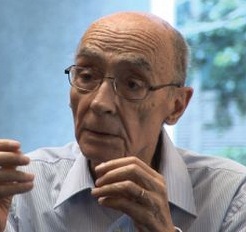 Az 1998-as irodalmi Nobel-díjas portugál író, José Saramago (1922–2010)