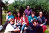 Az alapítvány munkatársai és diákjai valamikor a 1990-es években