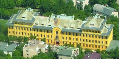 Az egykori Notre Dame de Sion, ma Arany János Általános Iskola és Gimnázium