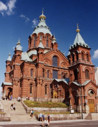 Az Uszpenszkij katedrális Helsinki központjában. A közös államiságnak köszönhetően az oroszok már régebben is jelen voltak Finnországban