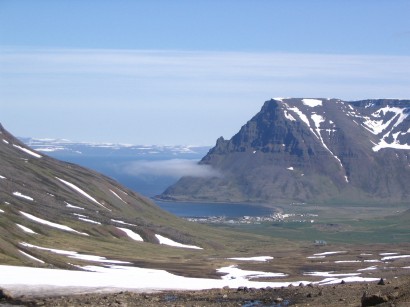 Bolungarvík települése a nyugati fjordok vidékén Izlandon