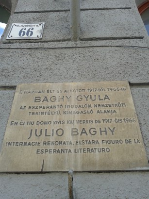 Budapest, Rottenbiller utca 66. Emléktábla Baghy Gyula egykori lakhelyén