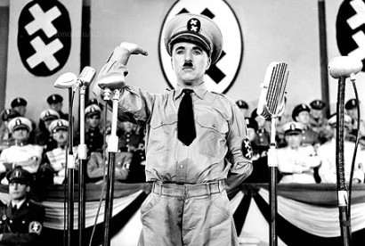 Chaplin A diktátor (The Great Dictator) című filmben, Adenoid Hynkel szerepében