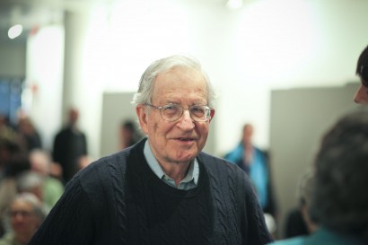 Chomsky, aki nem csak nyelvészetben kompetens