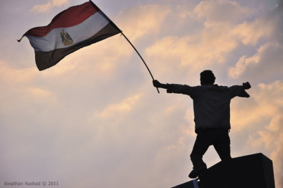 Egyiptomi tüntető. Miattuk gyorsult a Tor 