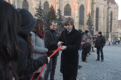 Flashmob a többnyelvű feliratokért Kolozsváron