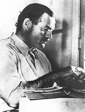 Hemingway, az igazi férfi. Tiptreet is sötét hajúnak képzelték.