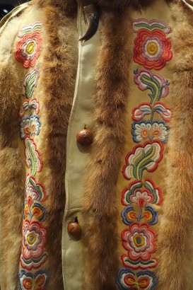 Krí bunda egy múzeumi kiállításon
