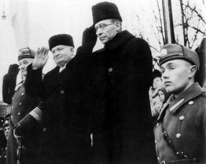 Laidoner, Päts és Jüri Uluots miniszterelnök 1939-ben, az utolsó díszszemlén