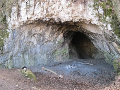 Még a legkisebb is védett (Mackó-barlang a Pilisben)