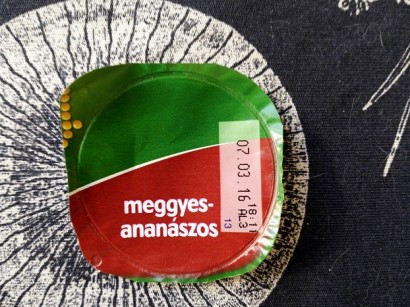 Meggyes-ananászos kérdés