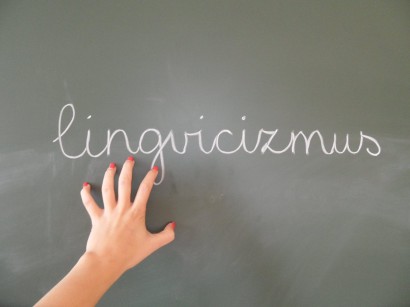 Nyelvi diszkrimináció, nyelvi alapú diszkrimináció, lingvicizmus