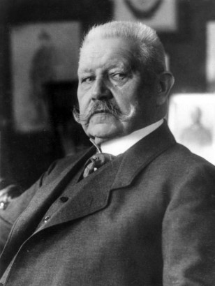 Paul von Hindenburg (1847–1934) német tábornagy, a weimari köztársaság elnöke