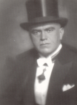 Petru Groza (1884–1958), aki majdnem kiirtotta az erdélyi kopót