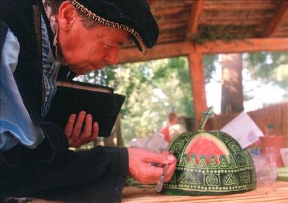 Reneszánsz külső, modern ízek. A kép 2002-ben, a 10. Királyi Szakácsversenyen készült