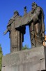 Szahak Parthev és Meszrop Mastoc szobra Jerevánban, az egyetem előtt