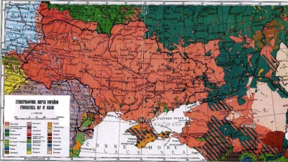Ukrajna és Dél-Oroszország etnikai térképe a 20. század első feléből. A vastag kék vonal Ukrajna és Oroszország határa